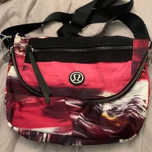 Lululemon festival bag. Excellent condition